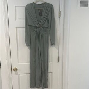 Elegant Long Sleeve Dress in Green